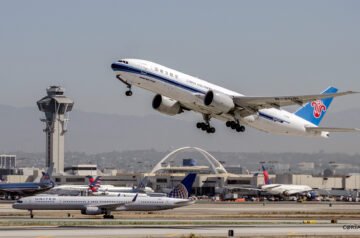 Southwest vs JetBlue: Customer Reviews of Service Numbers