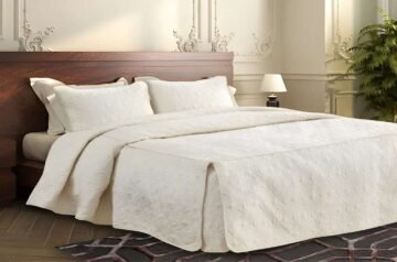 Transform Your Bedroom with Duvet Covers King Size | Pair It with Luxury Bath Towels for Ultimate Comfort